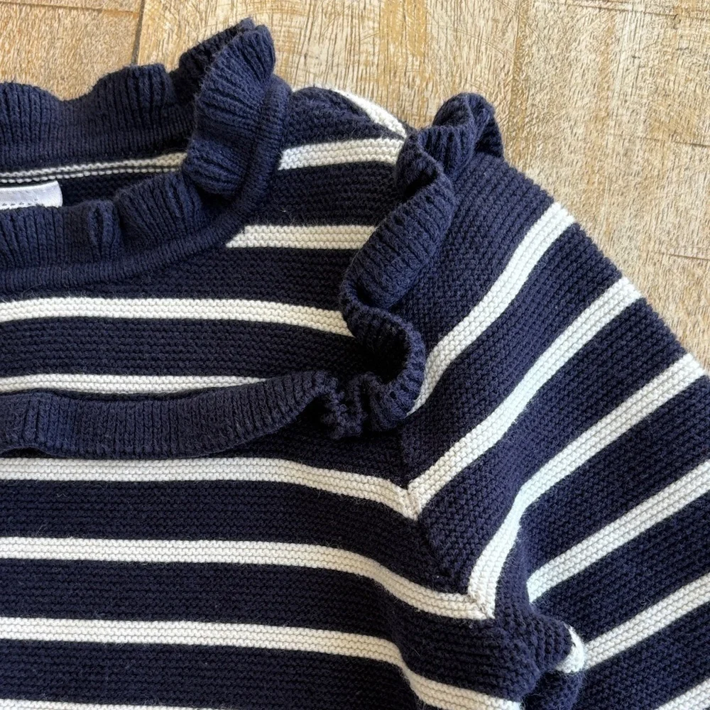 Gap Girls Navy Striped Sweater size 5t